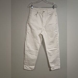 American Eagle Outfitters Women's Off-White Cropped Jeans